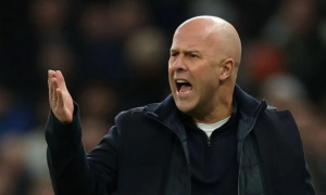 Liverpool thắng Tottenham: Arne Slot khen Wirtz, rút Frimpong gây chú ý