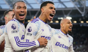 Aston Villa vs Man Utd: Paul Merson nghi ngờ cơ hội của Quỷ đỏ