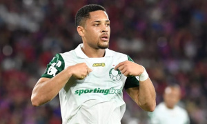 Man Utd nhắm Vitor Roque giải quyết khủng hoảng hàng công