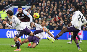 5 điểm nhấn Aston Villa 2-1 Man Utd: Morgan Rogers xuất sắc, Fernandes chấn thương