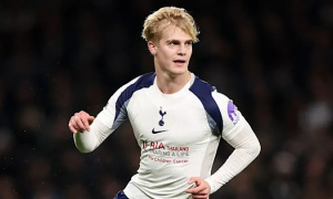 Tottenham giữ Lucas Bergvall, Liverpool khó tạo địa chấn chuyển nhượng