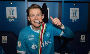 Báo Ý ca ngợi McTominay sau trận Napoli thắng Bologna ở Supercoppa