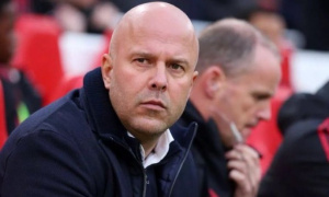 Arne Slot nói rõ kế hoạch chuyển nhượng của Liverpool khi mất Isak