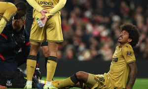 Chris Richards dính chấn thương ở trận Arsenal vs Crystal Palace, nguy cơ ảnh hưởng đến World Cup