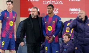 Hansi Flick thảo luận tương lai của Lewandowski vào tháng 1