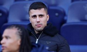 Man City chạm trán Nottingham, Pep Guardiola báo tin vui về Rodri