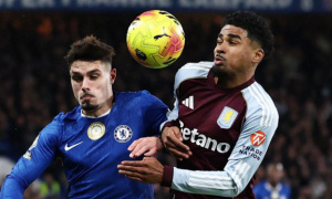 Ian Maatsen chạm tay rõ ràng, VAR từ chối phạt đền cho Chelsea