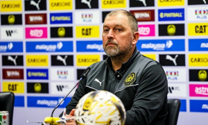 HLV Malaysia quyết thắng Việt Nam bất chấp bê bối nhập tịch