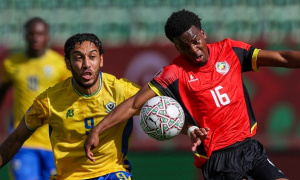 Aubameyang ghi bàn, Gabon vẫn thua Mozambique 2-3