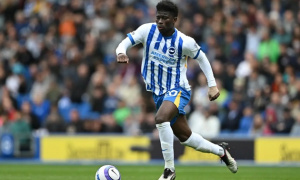 Fabrizio Romano xác nhận mục tiêu số một của Man Utd cho vị trí tiền vệ