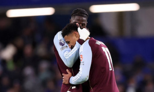 Đội hình tiêu biểu Ngoại hạng Anh: Gravenberch, Rice, và Watkins tỏa sáng