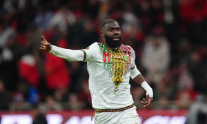 Lassine Sinayoko: 'Cánh chim lạ' từ AFCON và toan tính của Man United