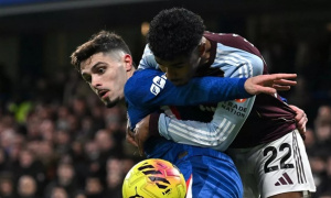 Cựu trọng tài Dermot Gallagher cho rằng Chelsea không đáng được hưởng phạt đền