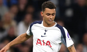 Tottenham bán Brennan Johnson cho Crystal Palace, quyết định gây tranh cãi