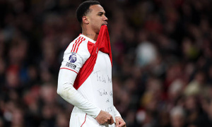 Cảm xúc vỡ òa của Gabriel Magalhaes sau bàn thắng vào lưới Villa