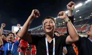 HLV Kim Sang-sik và thầy Park - Ai là đỉnh cao của bóng đá Việt?