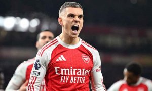 Trossard làm lu mờ dàn sao bom tấn Arsenal năm 2025