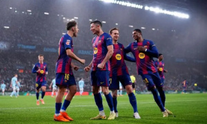 Lewandowski và Christensen tự do tìm bến đỗ mới