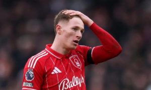 Kỷ lục gia chuyền bóng NHA là lời giải cho tuyến giữa Man United