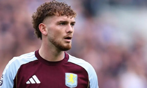 Harvey Elliott mắc kẹt trong chiếc bẫy 35 triệu bảng