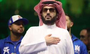Tỷ phú Saudi mong nhà Glazer cuốn gói theo Amorim
