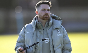 Rời ghế nóng Chelsea, HLV tạm quyền gửi gắm niềm tin vào Rosenior