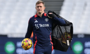 Fletcher và 4 nước cờ giải cứu Man Utd