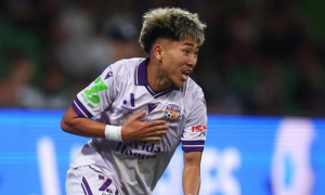 Sao trẻ A-League Khoa Ngo ra mắt ấn tượng tại Công an TP.HCM