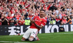 Huyền thoại MU khuyên Lingard gia nhập Wrexham