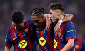 Raphinha rực sáng, Barca tặng Bilbao 'bàn tay nhỏ' tại Siêu cúp