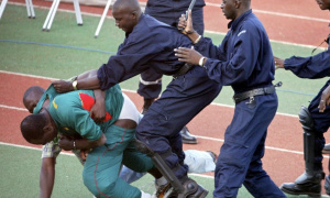 Ma thuật đen trong bóng đá Châu Phi: Bùa chú, phù thủy và những góc khuất