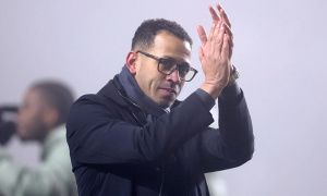 Joe Cole so sánh Rosenior với Maresca sau màn hủy diệt