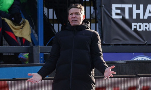 Thua đối thủ nghiệp dư, Glasner tuyên bố đội U21 đá hay hơn