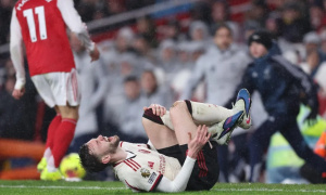 Bradley nghỉ hết mùa, Liverpool khủng hoảng cánh phải