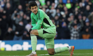 Senne Lammens và bài toán sinh tồn khi mất Amorim