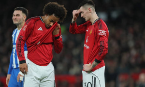 Cố nhân Welbeck gieo sầu khiến Man Utd ôm hận tại FA Cup