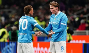 Cú đúp của McTominay giữ lại hy vọng Scudetto cho Napoli