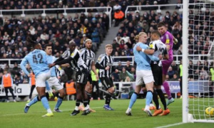 Lý do VAR từ chối bàn thắng của Semenyo khiến Man City nổi giận