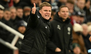 Eddie Howe nổi đóa vì Newcastle bị trừng phạt vô lý