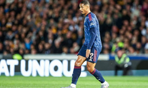 Hàng thủ chắp vá, Arsenal lấy gì đấu Chelsea?