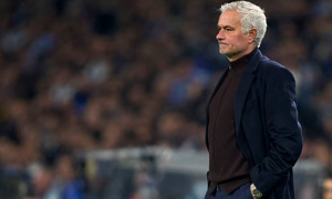 Mourinho bất lực nhìn Benfica gục ngã trước Porto