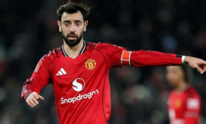 Bất chấp sóng gió, Bruno Fernandes cam kết ở lại MU