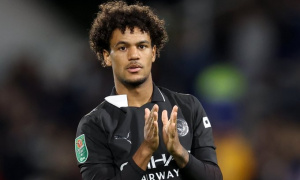 Fulham ra giá 35 triệu bảng cho sao trẻ Man City