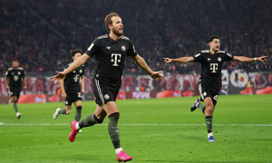 Kane lập cú đúp, Bayern hạ Union SG trong thế thiếu người