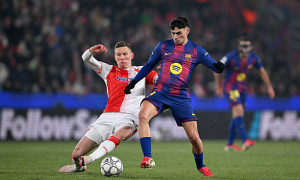 Barca trả giá đắt cho chiến thắng trước Slavia Prague