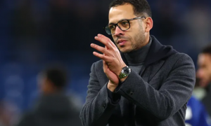 Rosenior ra tín hiệu trảm Robert Sanchez