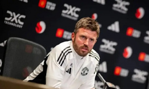 Carrick tuyên bố MU có bài hạ Arsenal