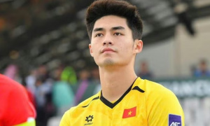 Trung Kiên thách thức vị trí của Văn Lâm ở tuyển Việt Nam