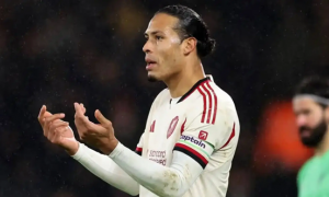 HLV Slot lên tiếng về sai lầm của Van Dijk