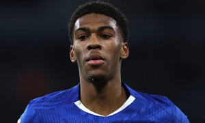 Chelsea cần Acheampong để giải mã Palace